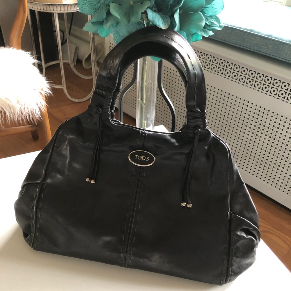 Tod’s black leather bag